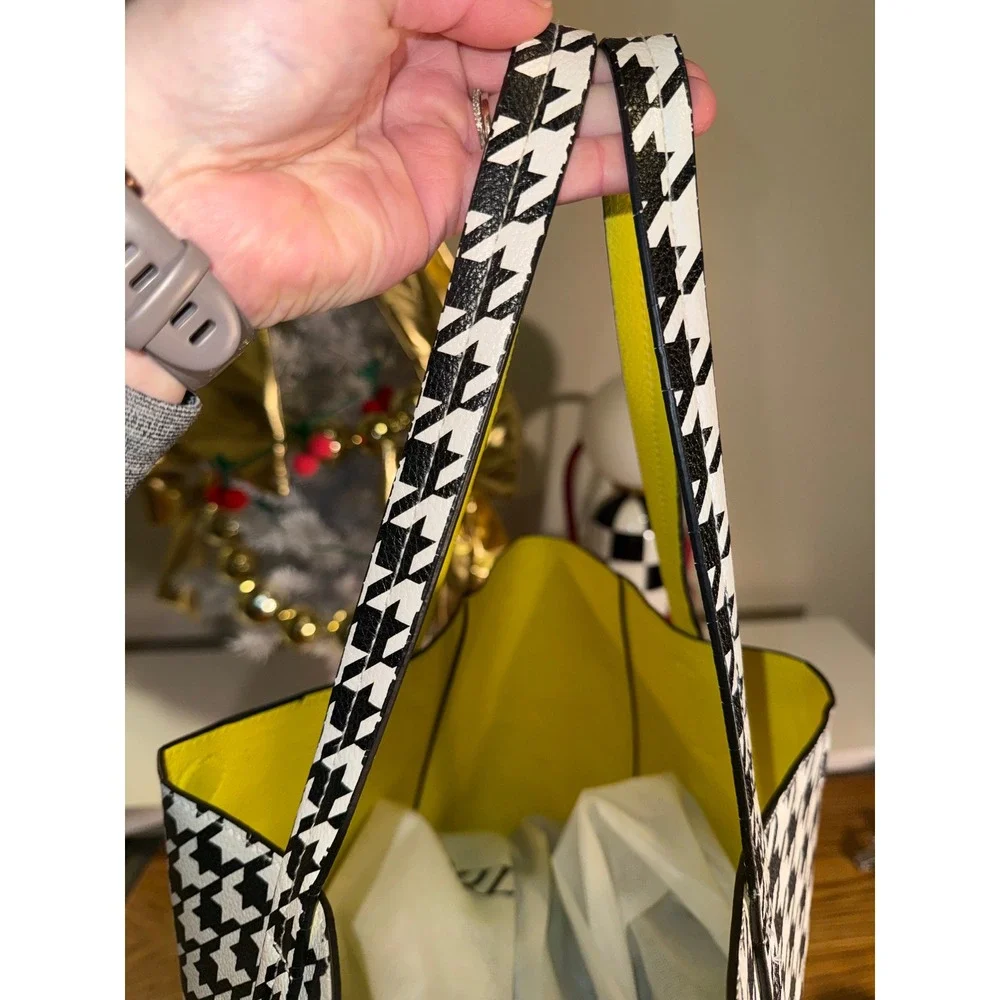 Classic Houndstooth‎ Tote Bag Bold Yellow Trim Everyday Style